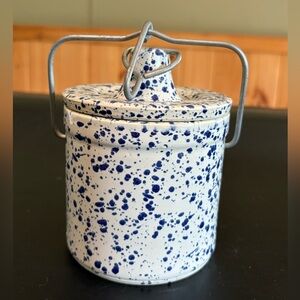 VTG blue&white speckled stoneware cheese/butter crock w: wire bail handle&lid